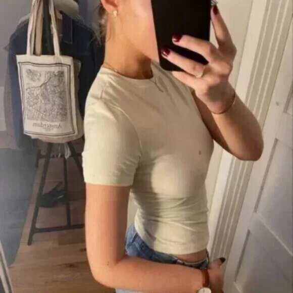 SKIMS Stretch Cotton Tee in Bone Size X-Small - Picture 13 of 14